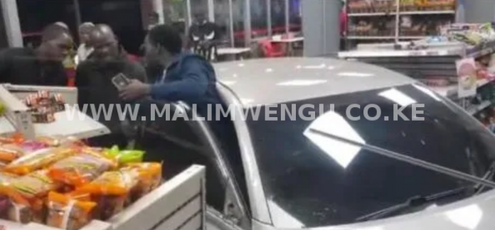 saloon carvthat crashed inside the supermarket